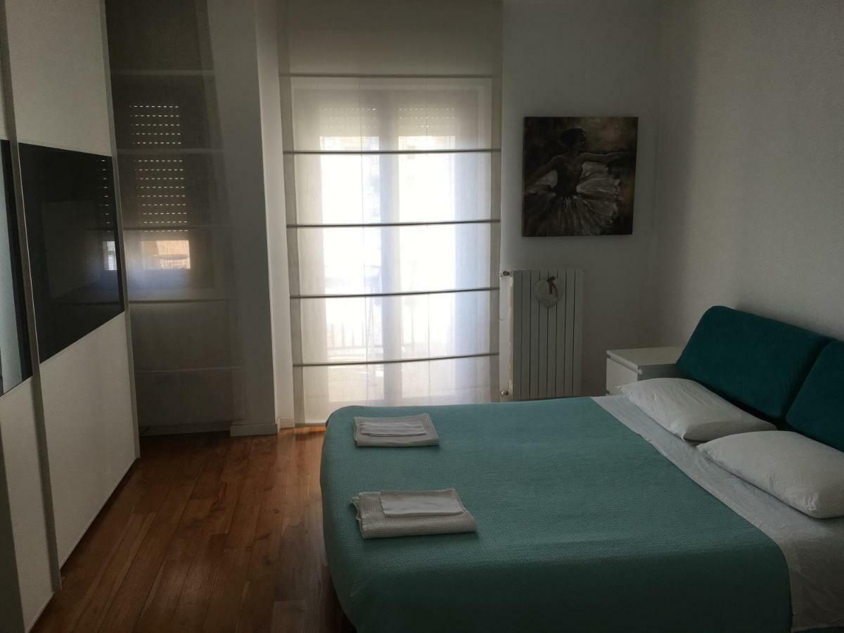 Flowers Apartment Bari Exterior photo